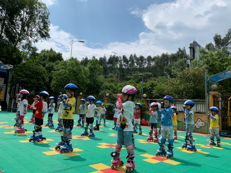 郴州市開發(fā)區(qū)金色啟航幼兒園師生風(fēng)采