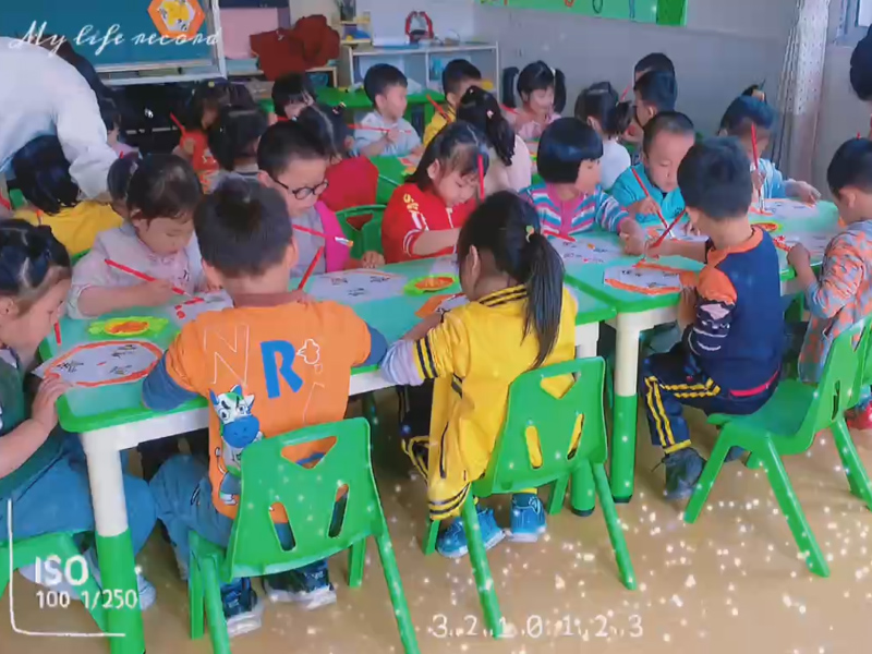 郴州市北湖區(qū)飛行幼兒園師生風(fēng)采圖集